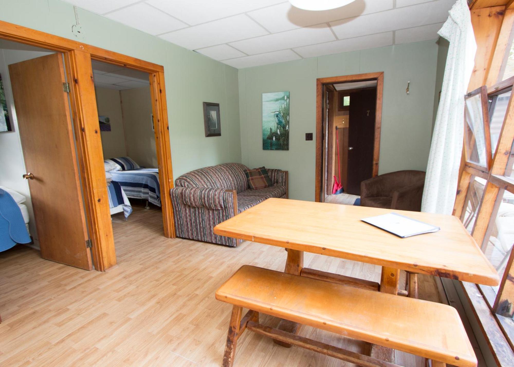 The Pines Cottage Resort Oxtongue Lake Exterior photo