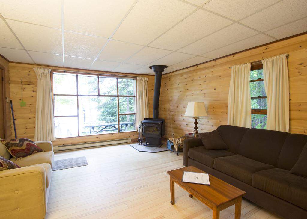 The Pines Cottage Resort Oxtongue Lake Exterior photo